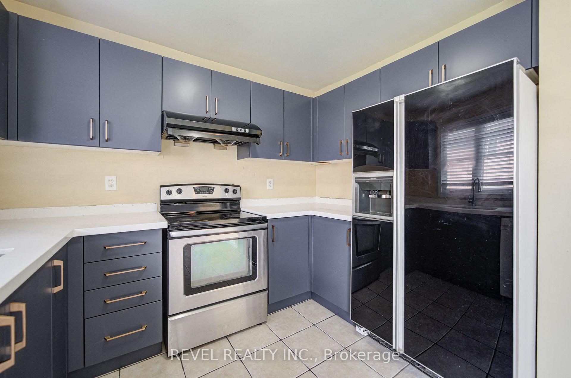 Photo 20 of 112 Rouge River Drive, Scarborough, Rouge — HOMEH