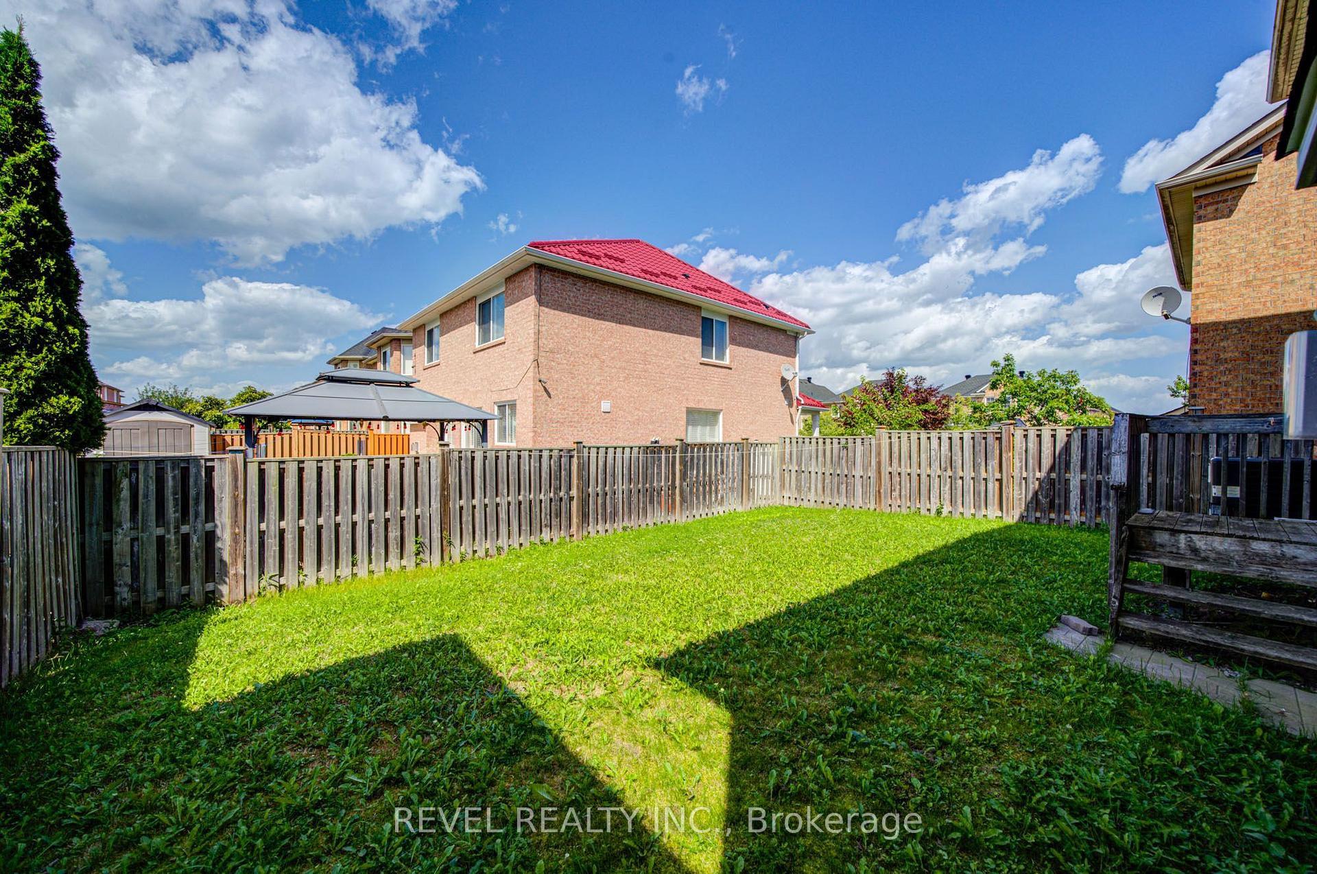 Photo 48 of 112 Rouge River Drive, Scarborough, Rouge — HOMEH