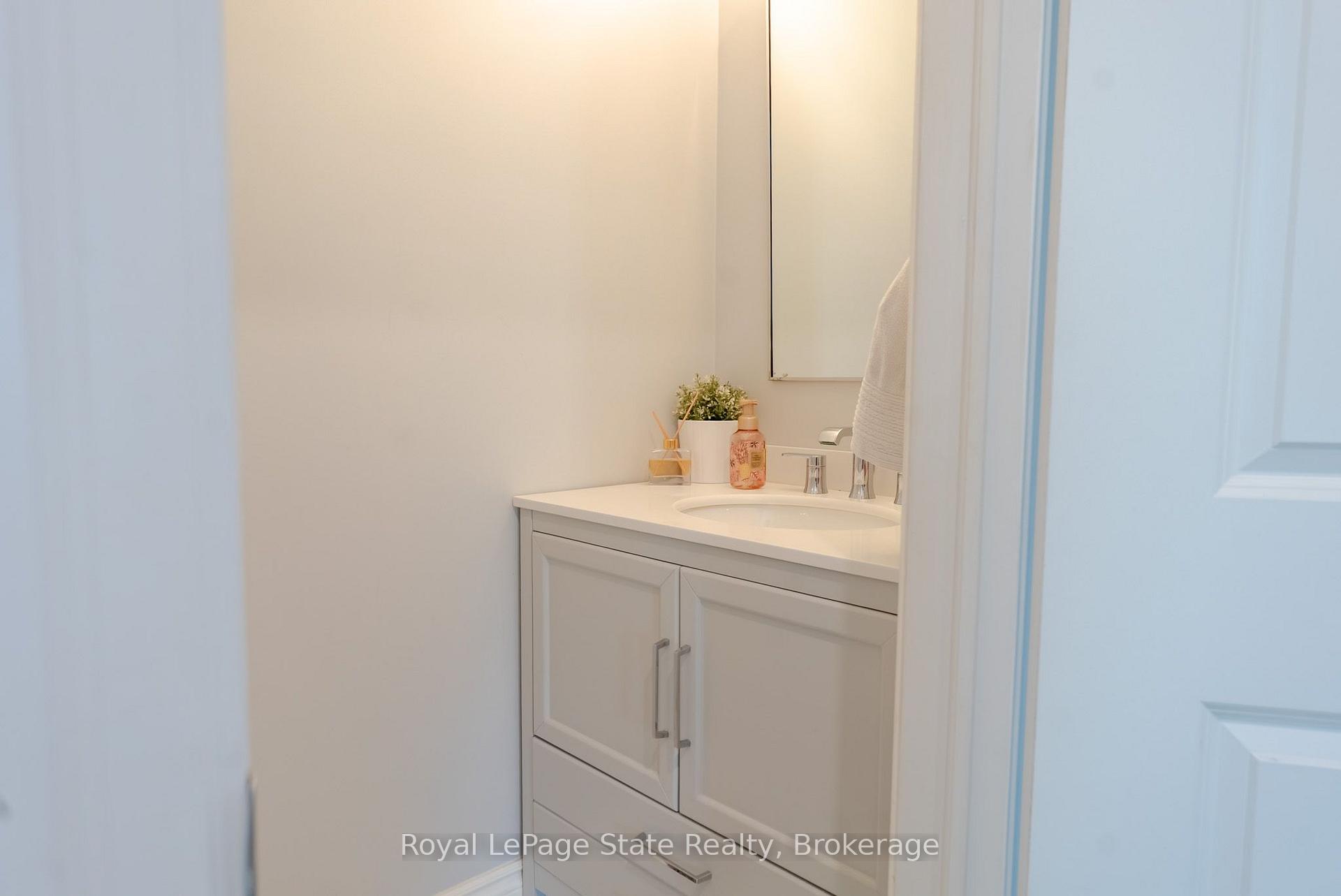 Photo 5 of 4303 Arejay Avenue, Lincoln, Beamsville — HOMEH