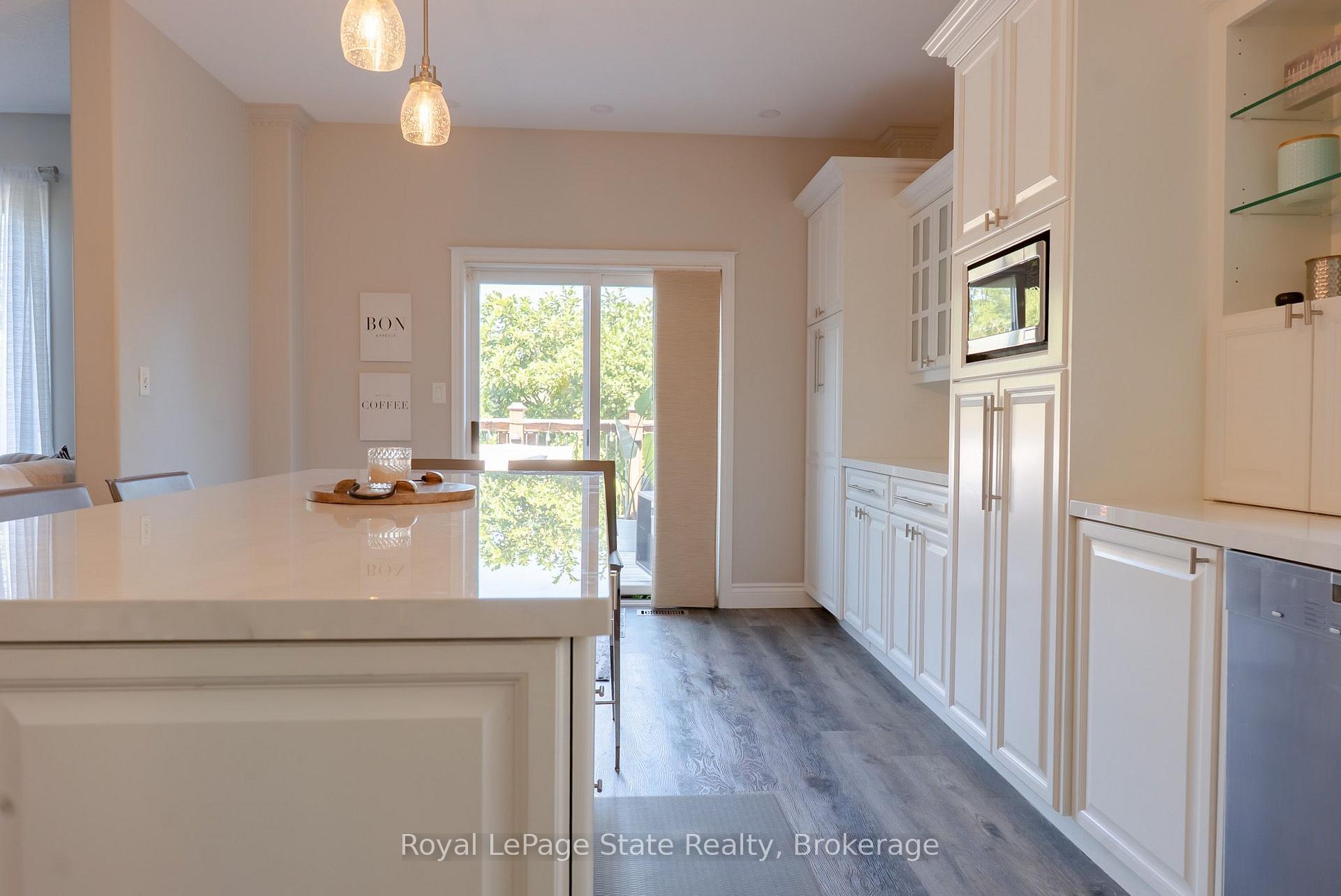 Photo 11 of 4303 Arejay Avenue, Lincoln, Beamsville — HOMEH