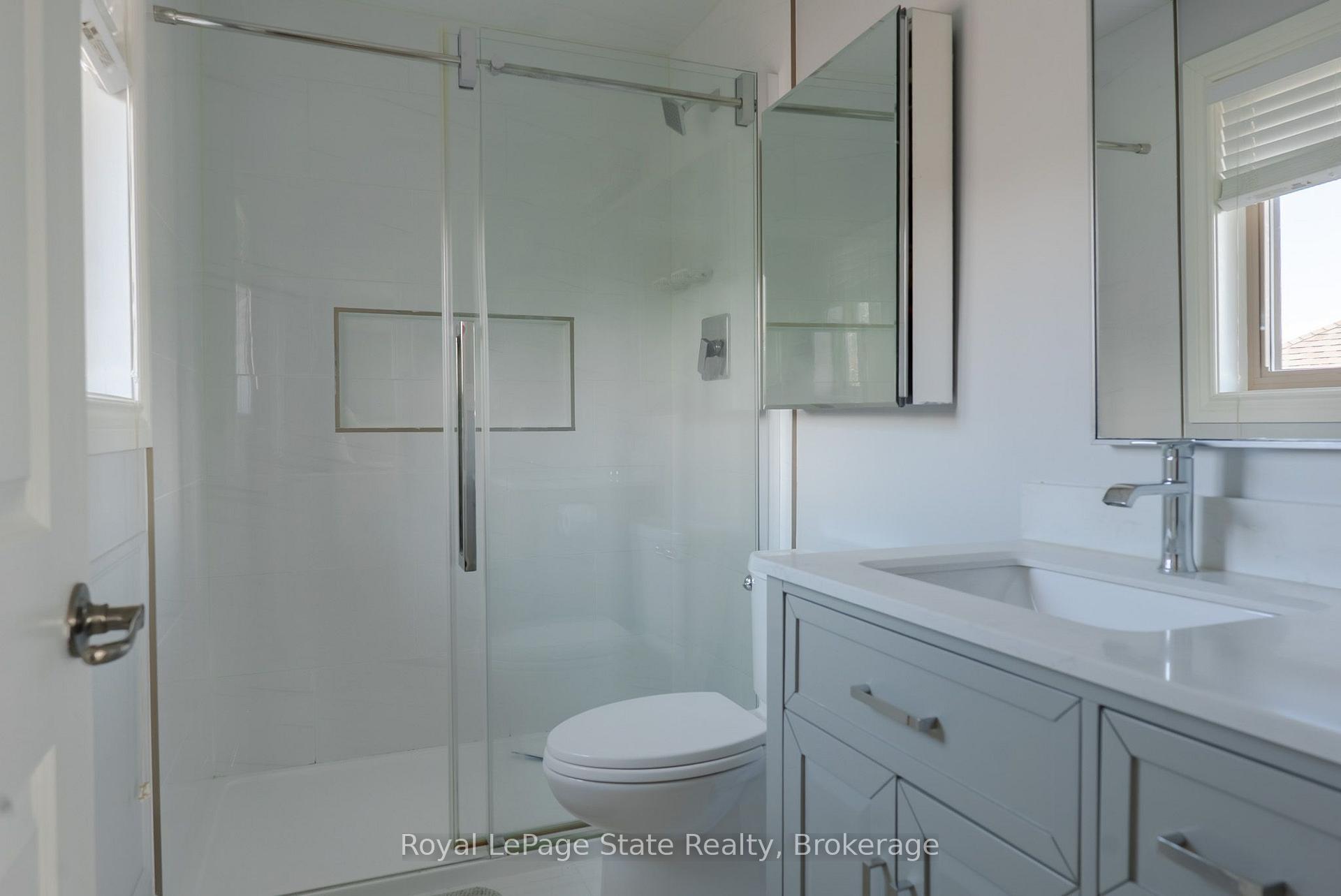 Photo 18 of 4303 Arejay Avenue, Lincoln, Beamsville — HOMEH