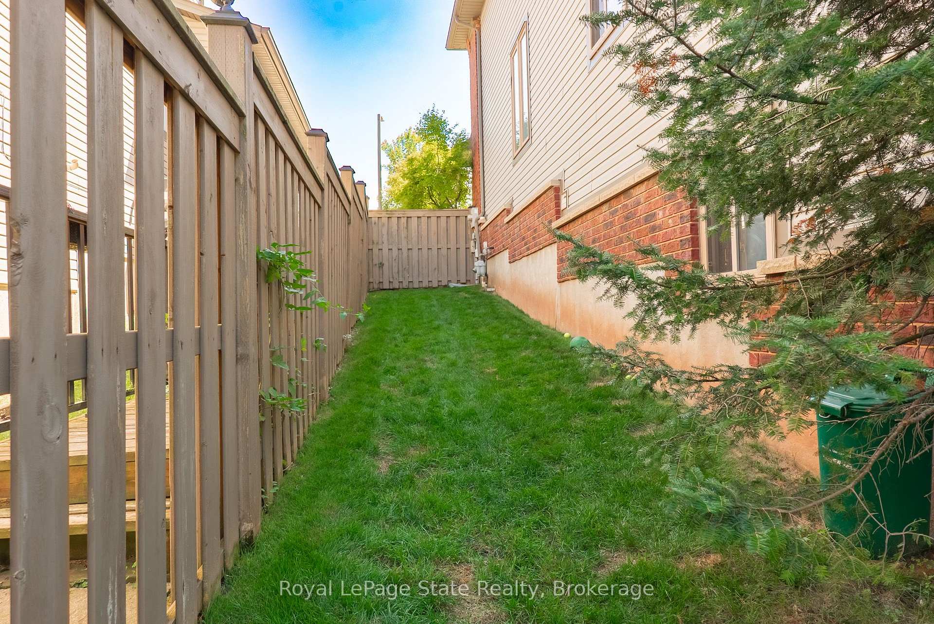 Photo 34 of 4303 Arejay Avenue, Lincoln, Beamsville — HOMEH