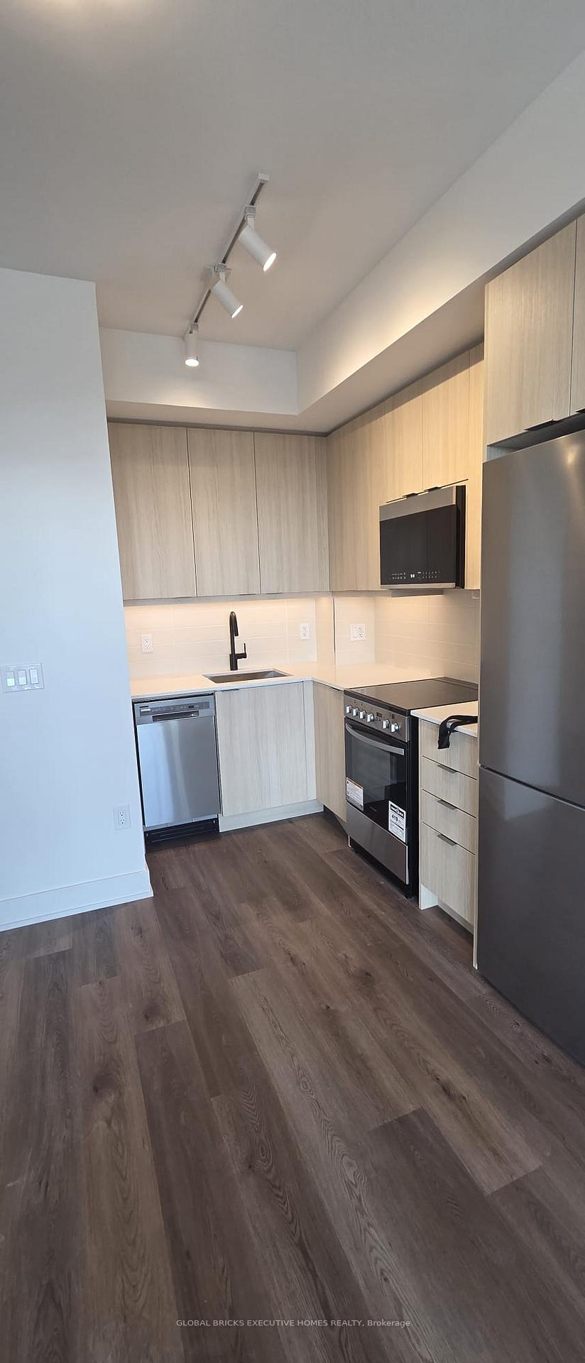 Photo 3 of Unit 1012B, 115 Nipissing Road, Milton, Timberlea — HOMEH