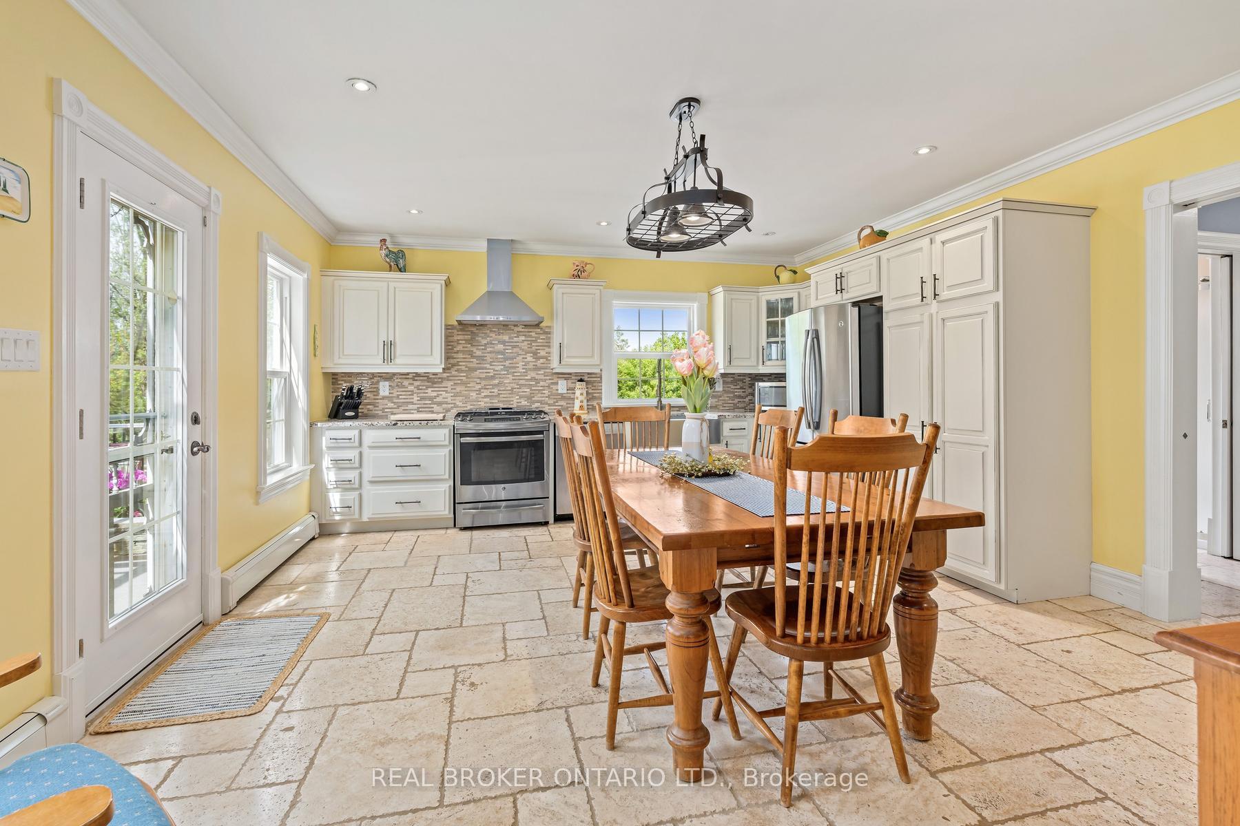 Photo 18 of 25 Stewarttown Road, Halton Hills, Stewarttown — HOMEH