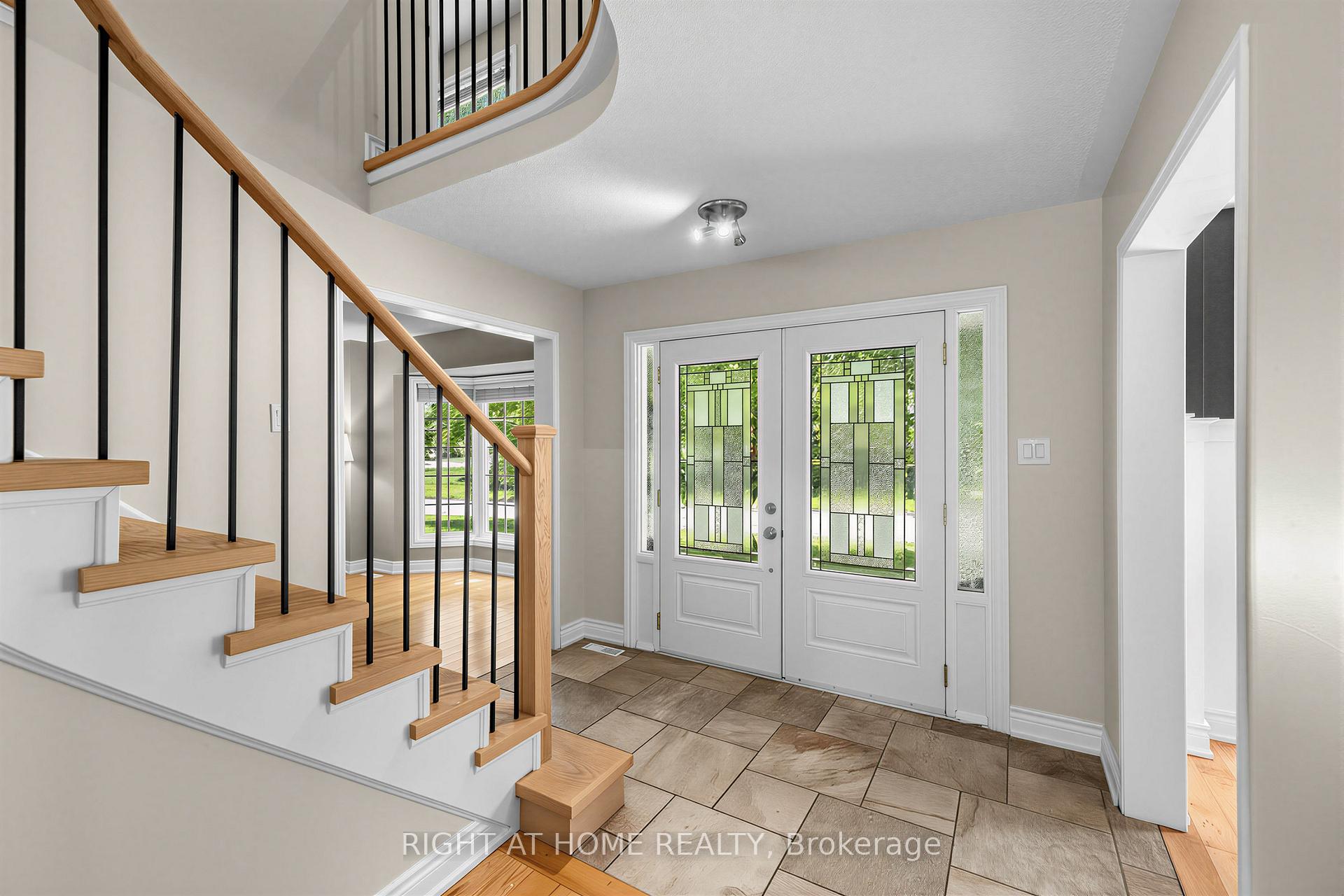 Photo 10 of 2114 Hughes Drive, Innisfil, Rural Innisfil — HOMEH