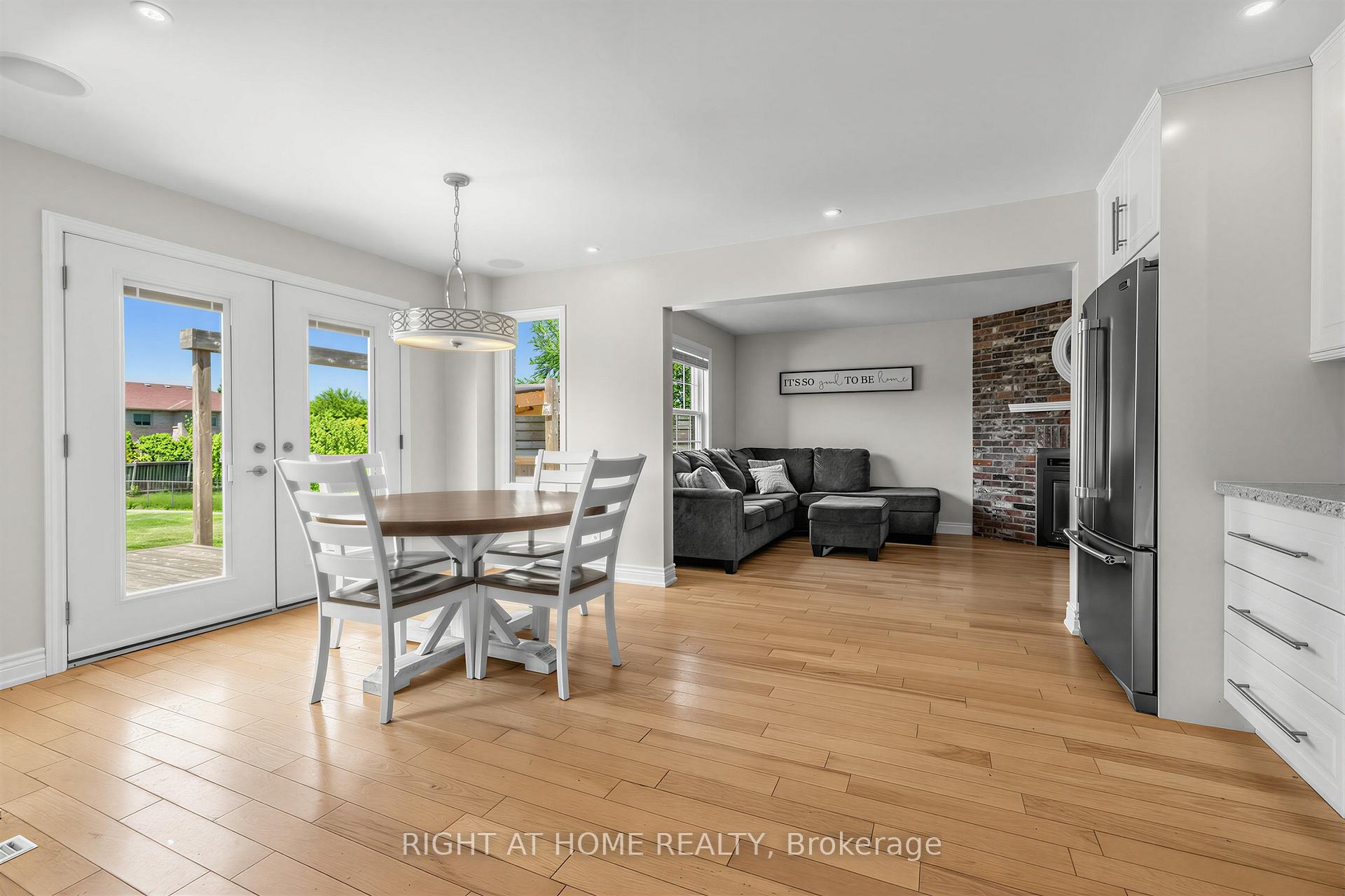 Photo 14 of 2114 Hughes Drive, Innisfil, Rural Innisfil — HOMEH
