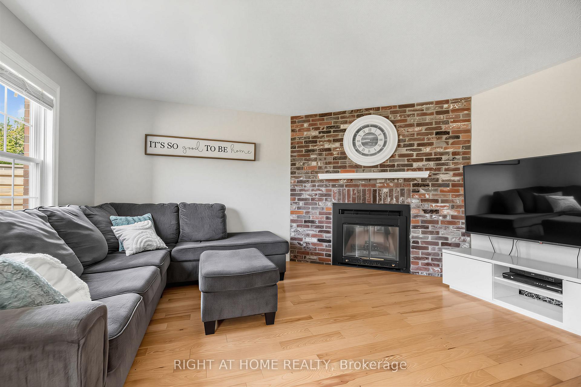 Photo 15 of 2114 Hughes Drive, Innisfil, Rural Innisfil — HOMEH