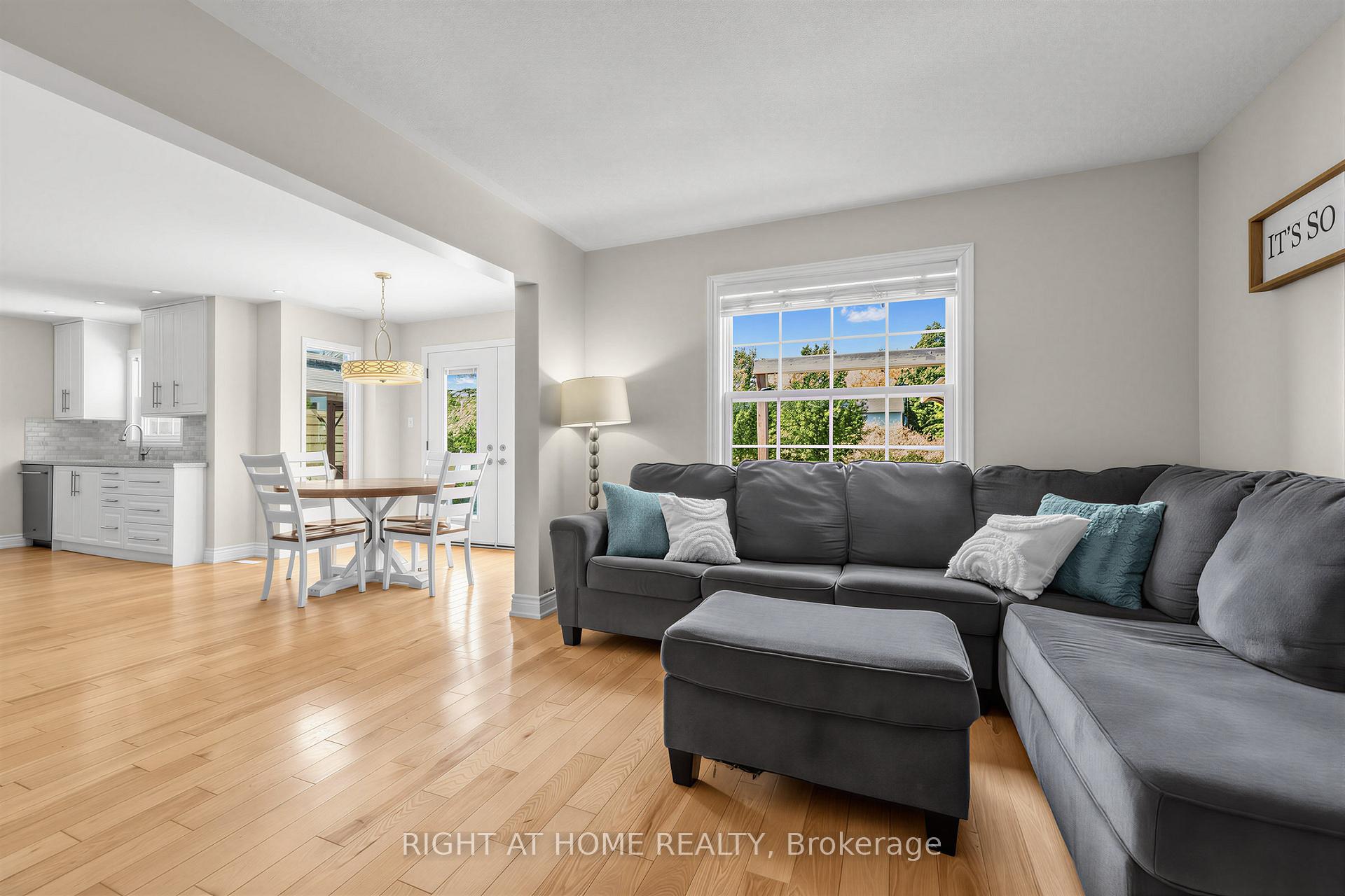Photo 16 of 2114 Hughes Drive, Innisfil, Rural Innisfil — HOMEH