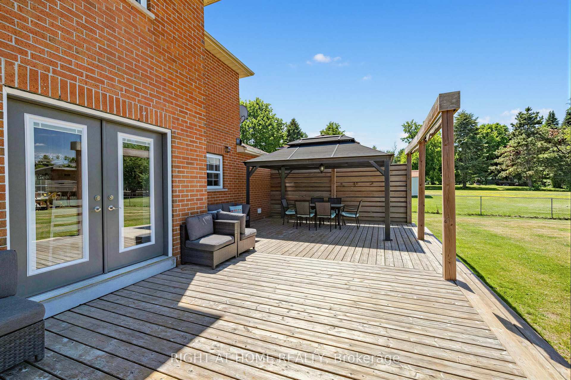 Photo 33 of 2114 Hughes Drive, Innisfil, Rural Innisfil — HOMEH