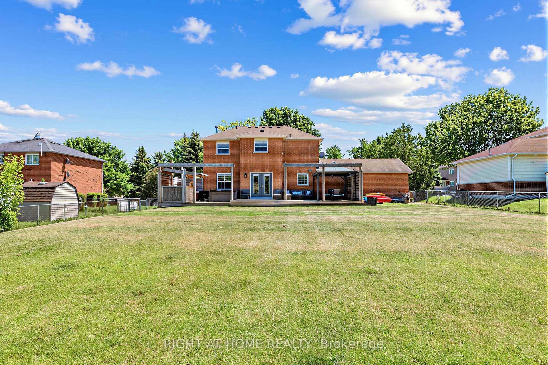 Photo 37 of 2114 Hughes Drive, Innisfil, Rural Innisfil — HOMEH