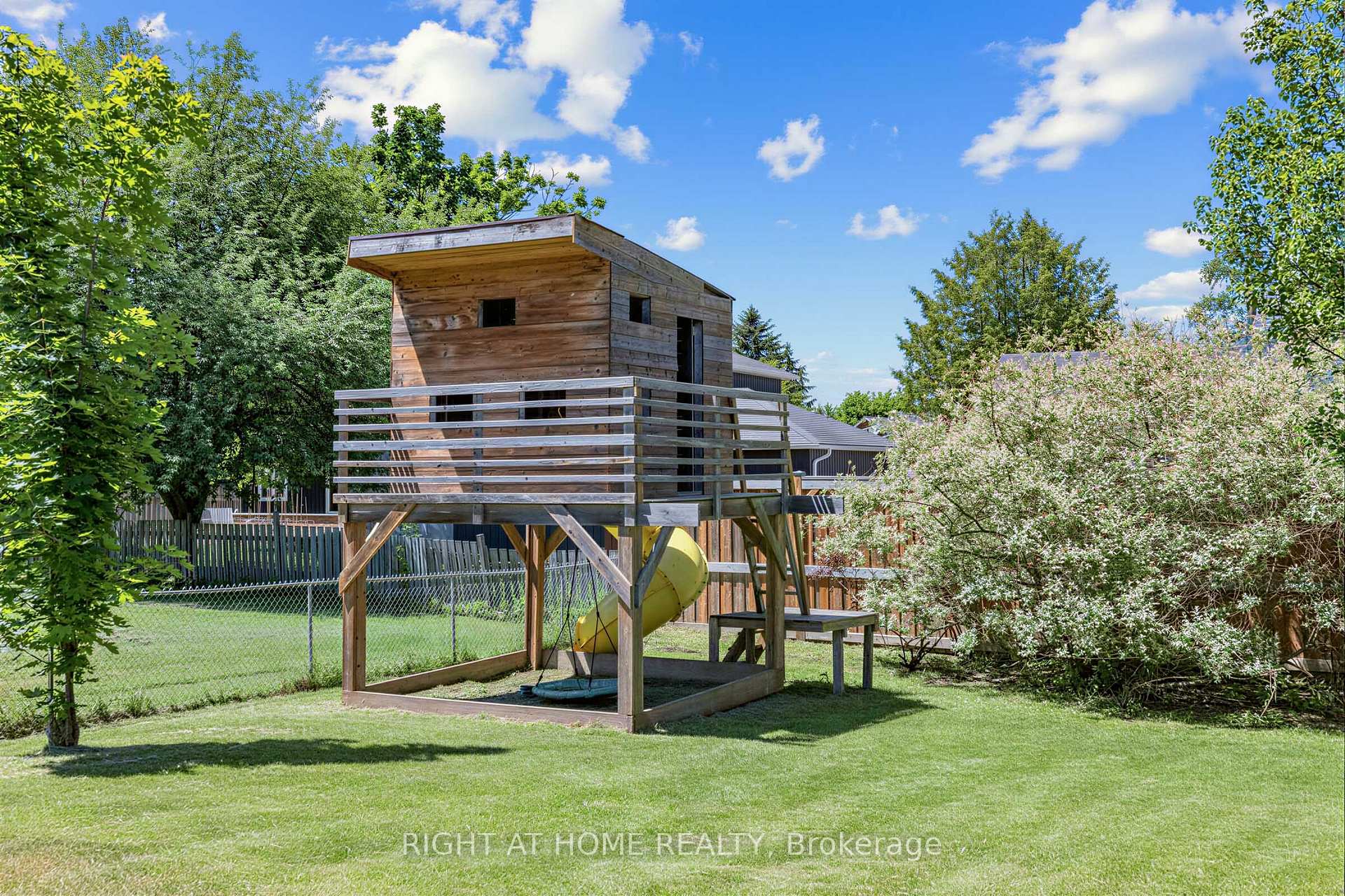 Photo 39 of 2114 Hughes Drive, Innisfil, Rural Innisfil — HOMEH