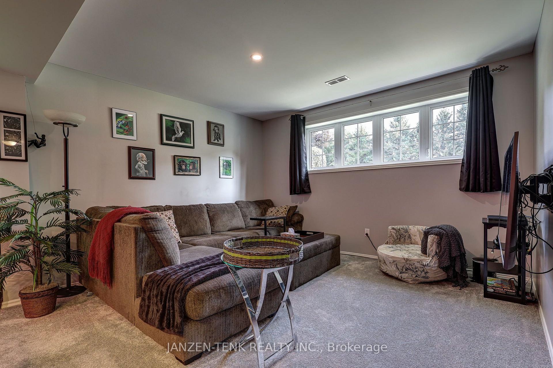 Photo 26 of 49988 Catherina Street, Malahide, Rural Malahide — HOMEH