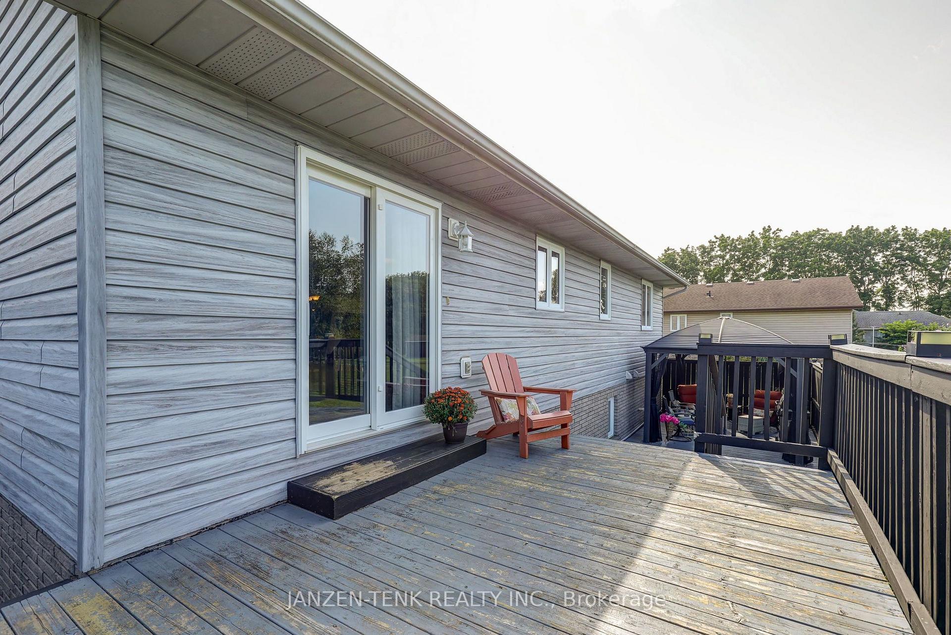 Photo 51 of 49988 Catherina Street, Malahide, Rural Malahide — HOMEH