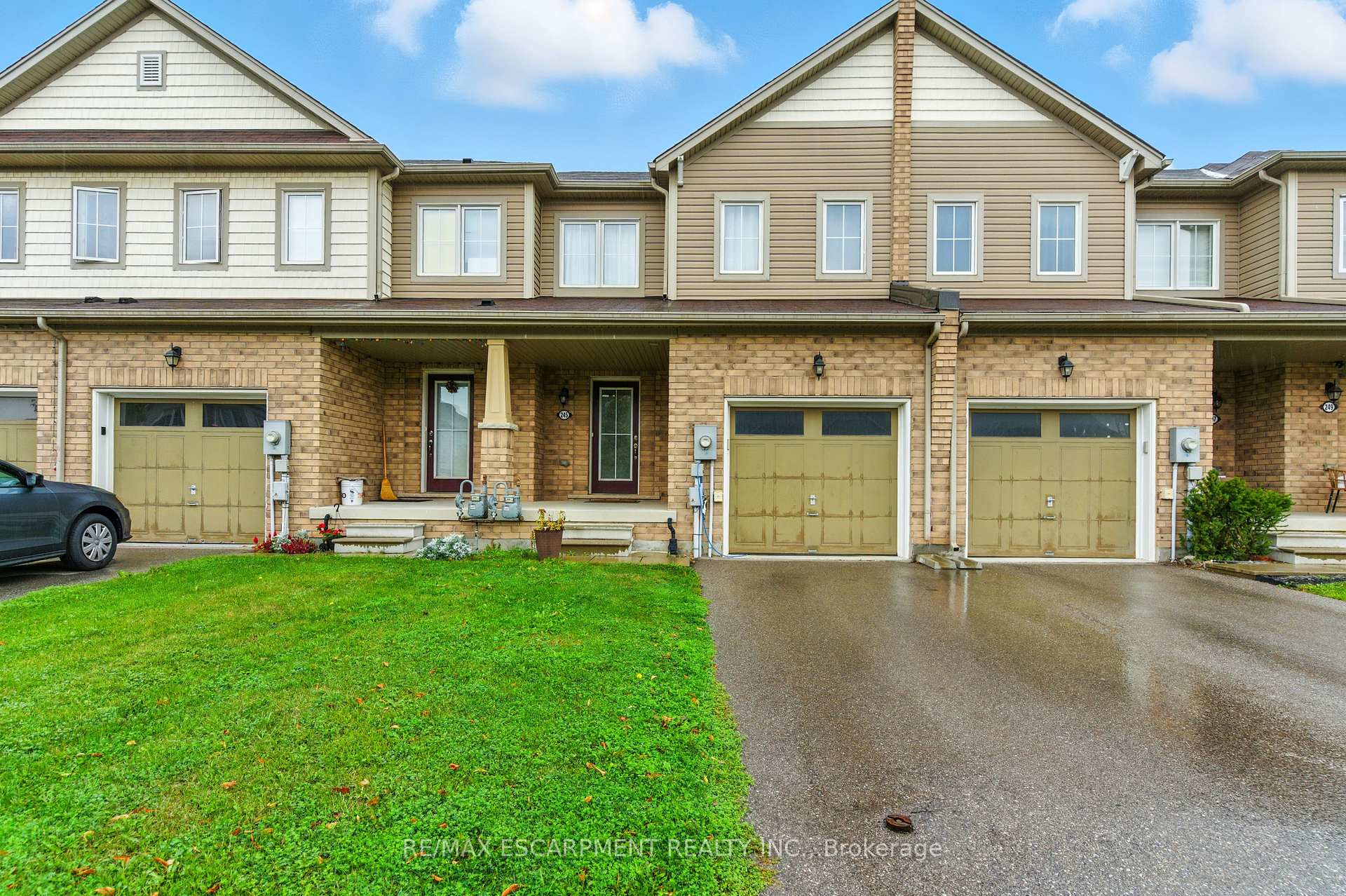 Photo of 245 Powell Road