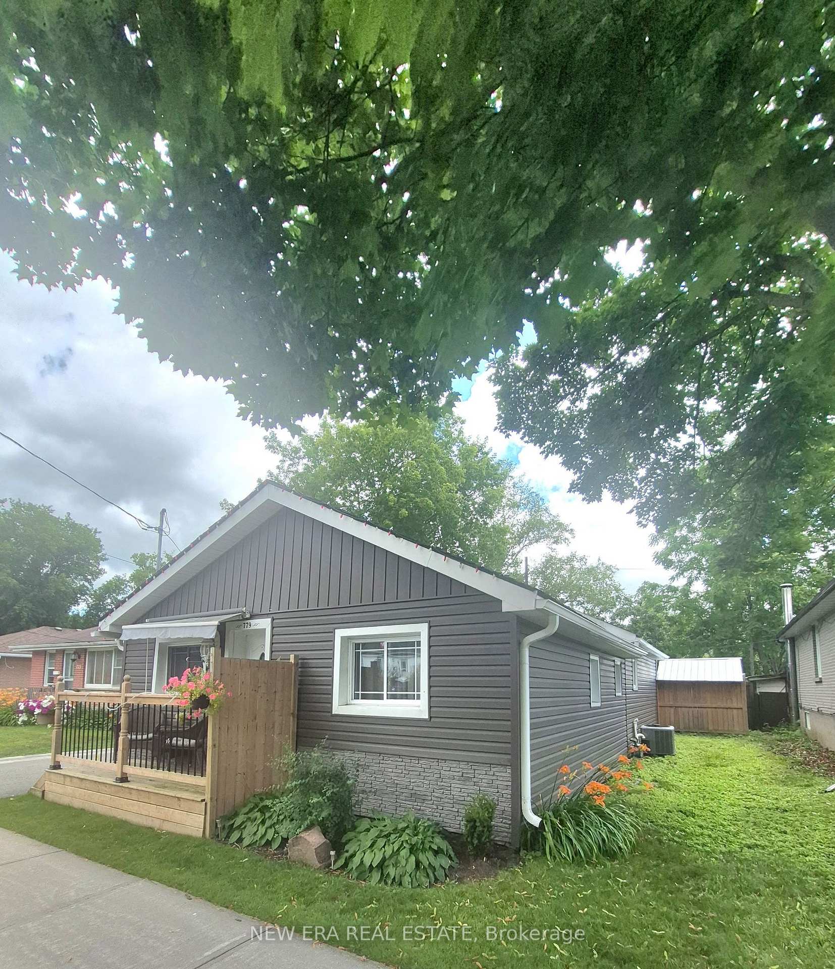 Photo 2 of 779 Chamberlain Street, Peterborough, Otonabee Ward 1 — HOMEH