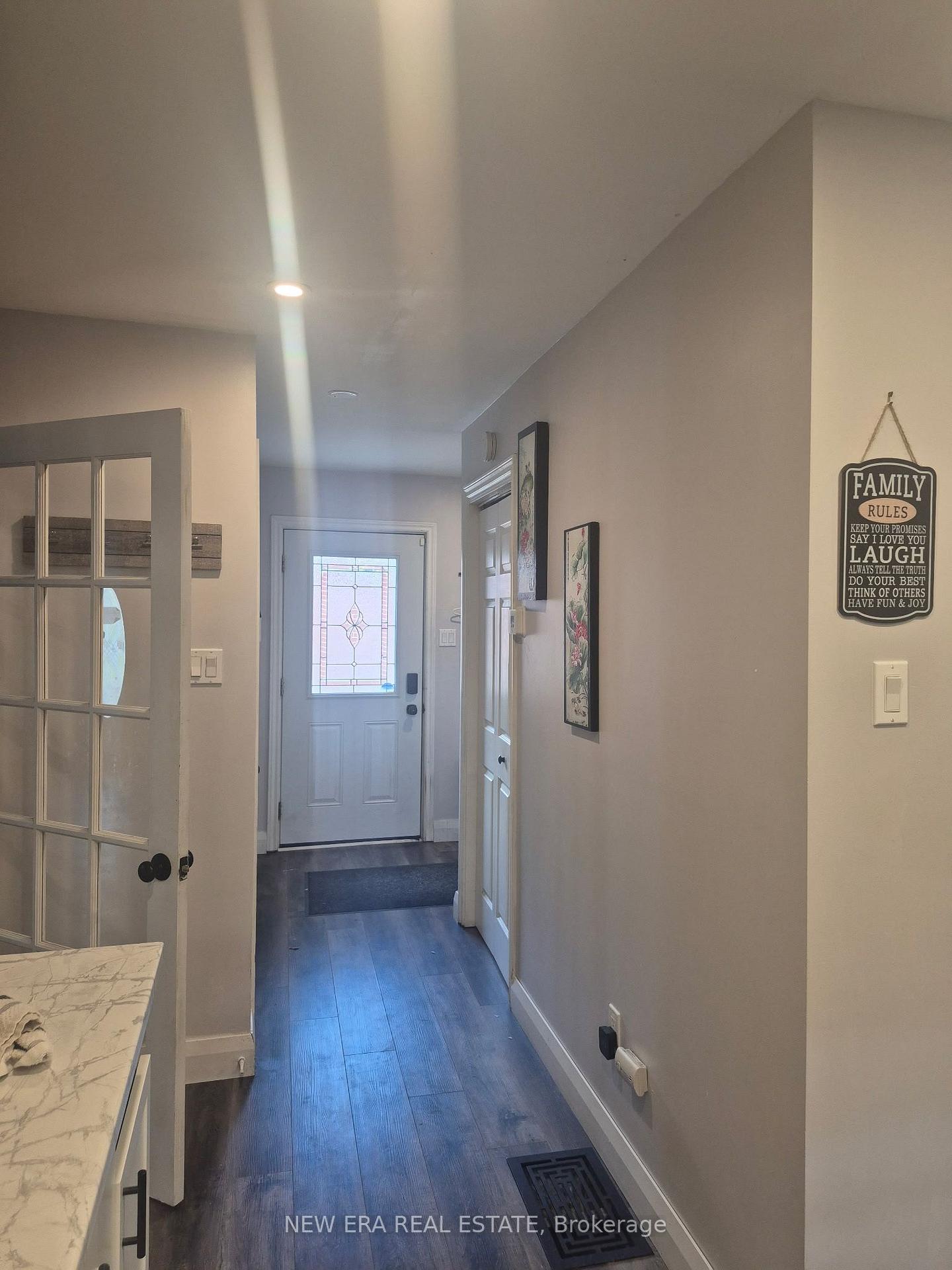 Photo 3 of 779 Chamberlain Street, Peterborough, Otonabee Ward 1 — HOMEH