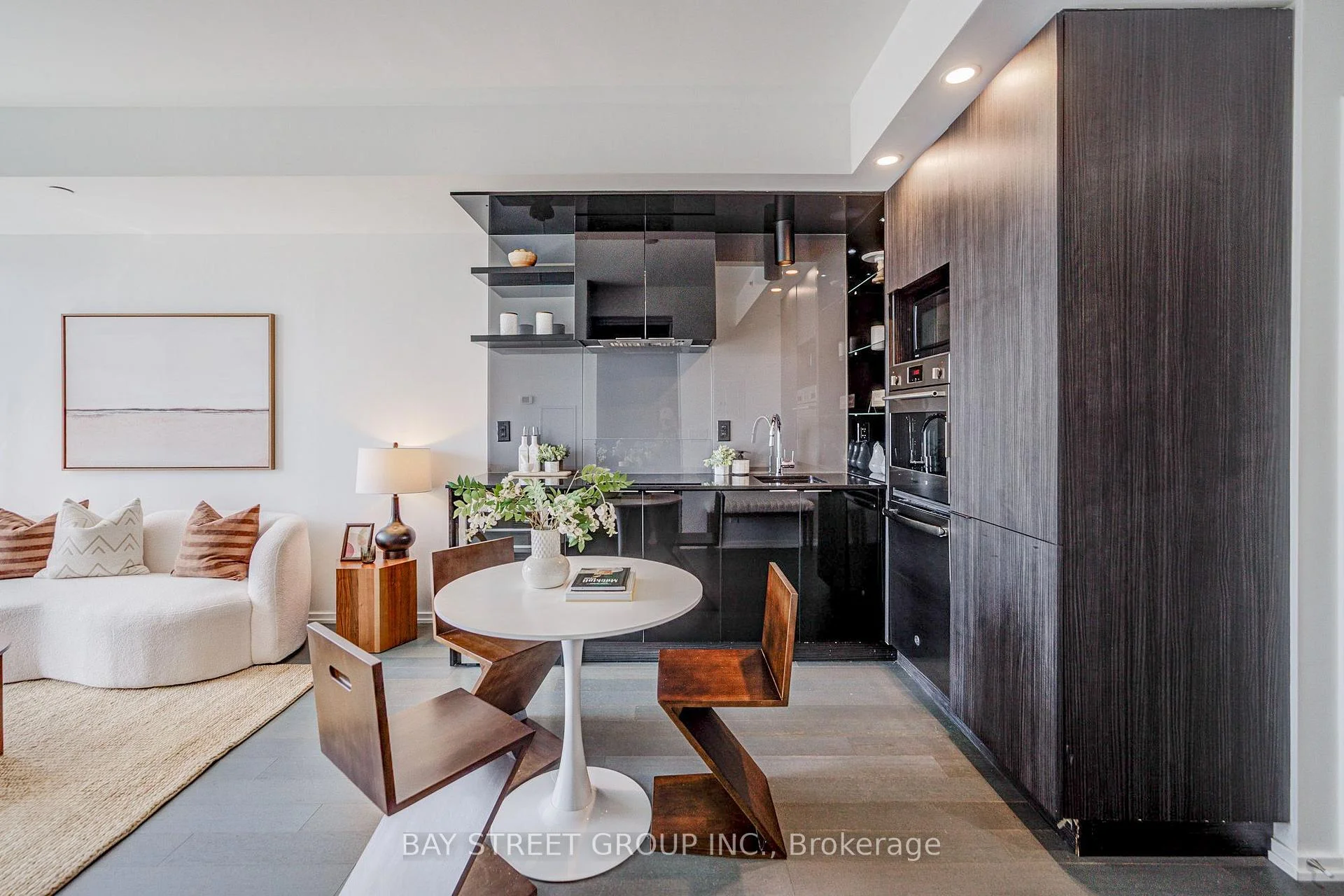 Photo 5 of Unit 5308, 70 Temperance Street, Toronto, Bay Street Corridor — HOMEH
