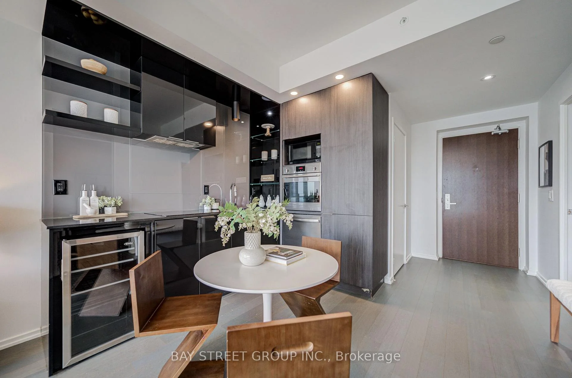 Photo 6 of Unit 5308, 70 Temperance Street, Toronto, Bay Street Corridor — HOMEH