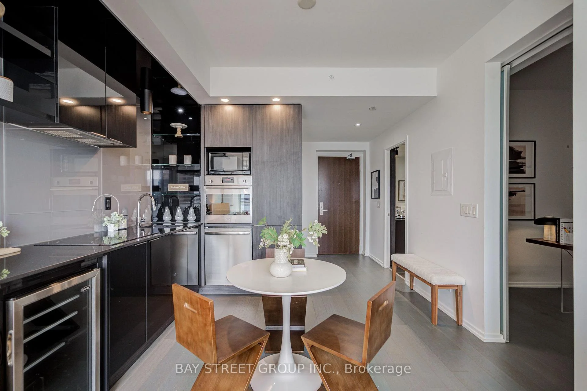 Photo 7 of Unit 5308, 70 Temperance Street, Toronto, Bay Street Corridor — HOMEH