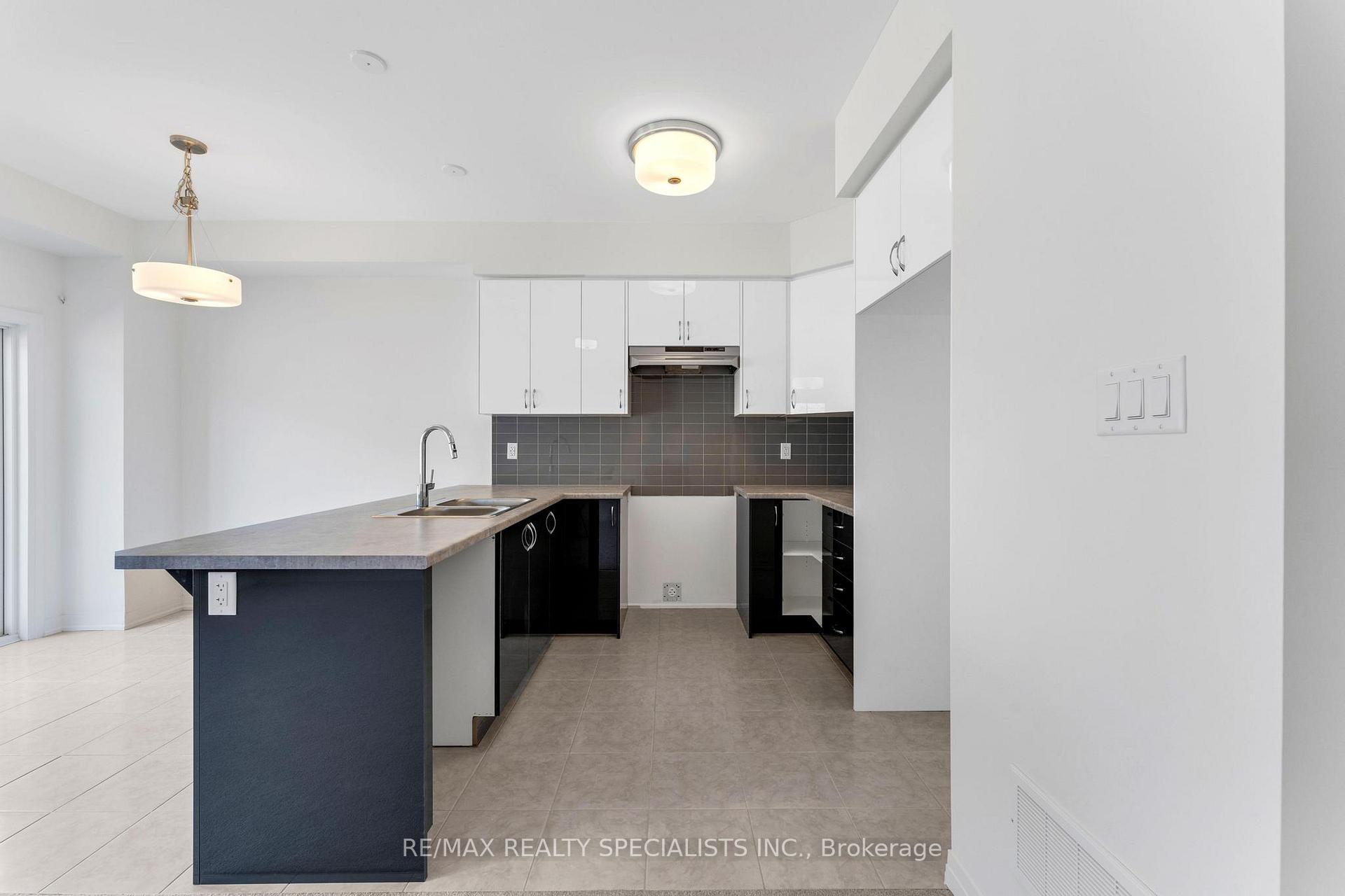 Photo 11 of 14 Dennis Street, Brantford, Northwest Industrial — HOMEH