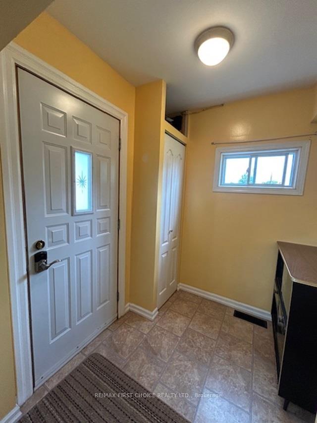 Photo 4 of 208 Gordon Street, Thunder Bay, Green Acres — HOMEH