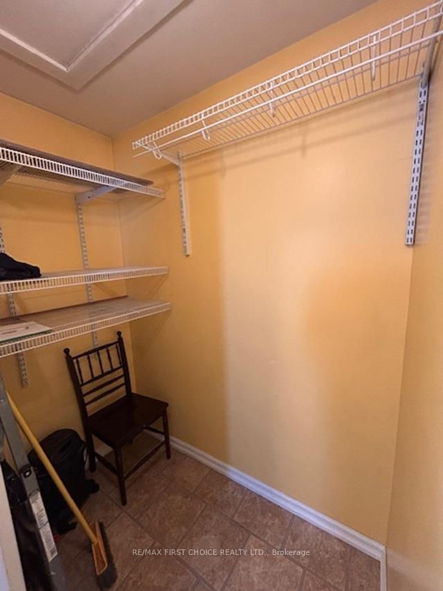 Photo 8 of 208 Gordon Street, Thunder Bay, Green Acres — HOMEH