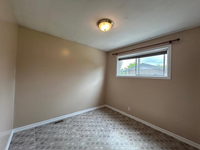 Photo 14 of 208 Gordon Street, Thunder Bay, Green Acres — HOMEH