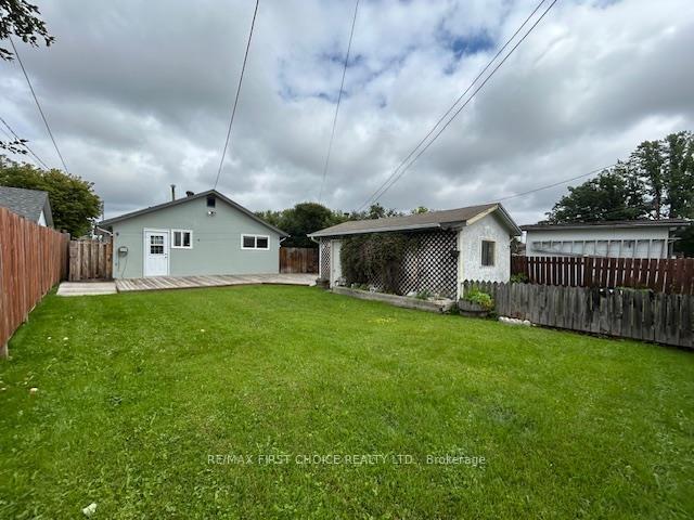 Photo 18 of 208 Gordon Street, Thunder Bay, Green Acres — HOMEH
