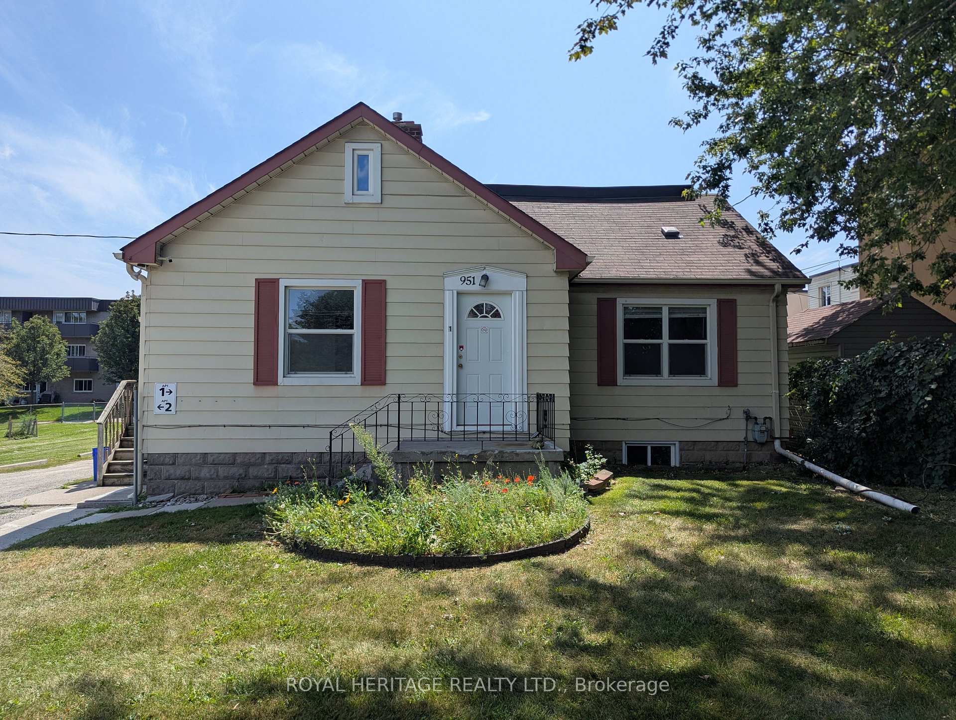 Photo 1 of Unit 1, 951 Dundas Street E, Whitby, Downtown Whitby — HOMEH