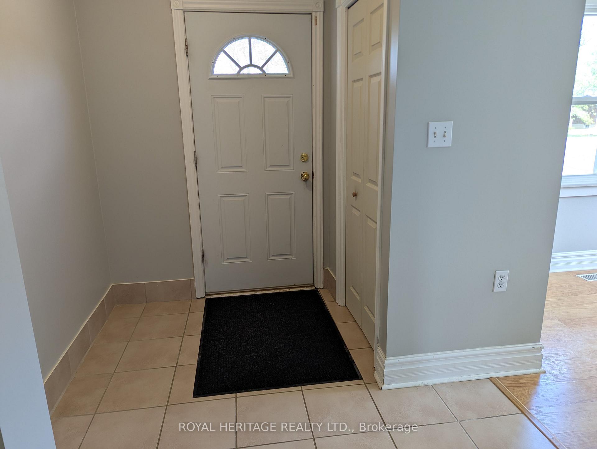 Photo 3 of Unit 1, 951 Dundas Street E, Whitby, Downtown Whitby — HOMEH