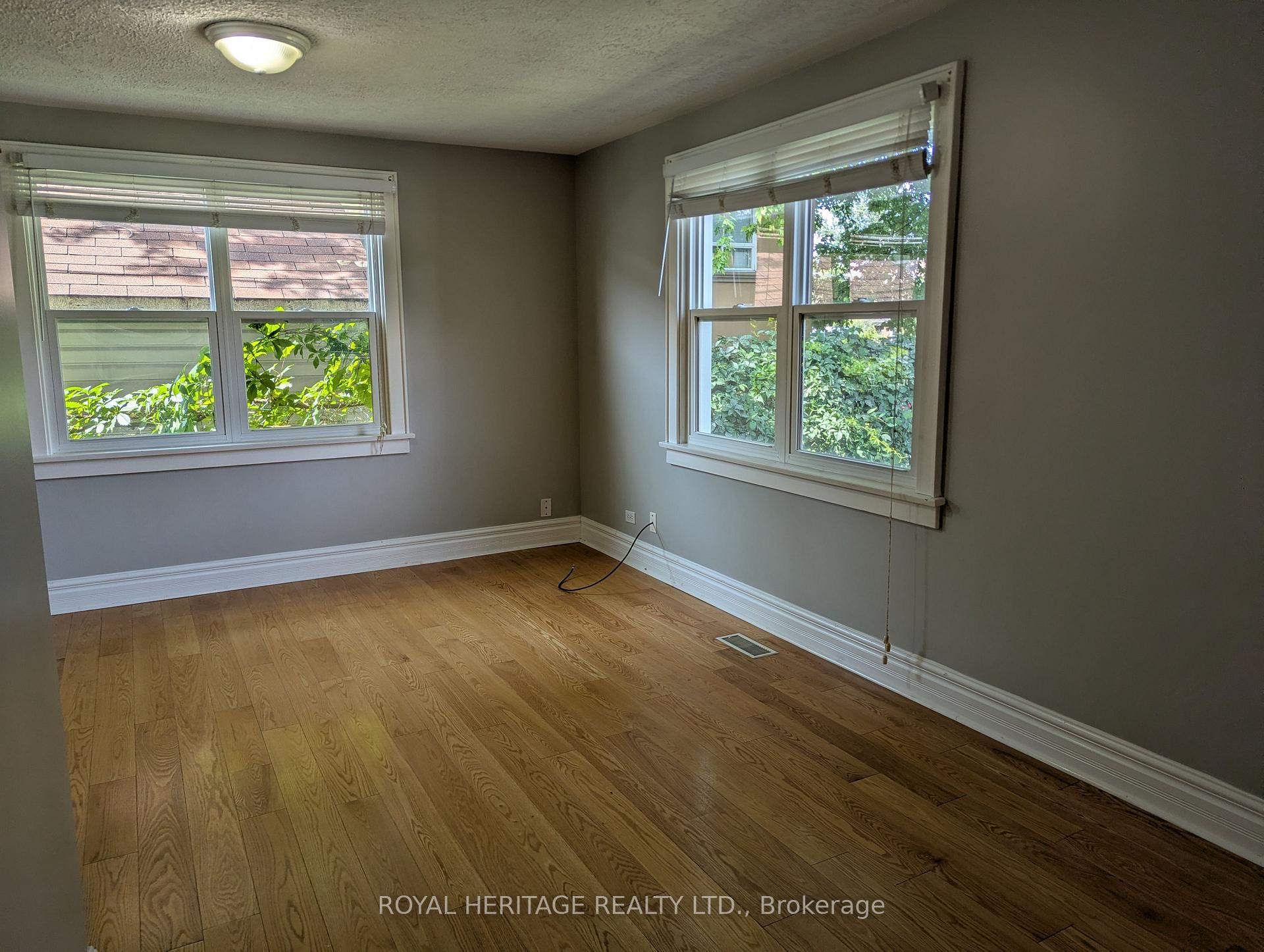 Photo 11 of Unit 1, 951 Dundas Street E, Whitby, Downtown Whitby — HOMEH