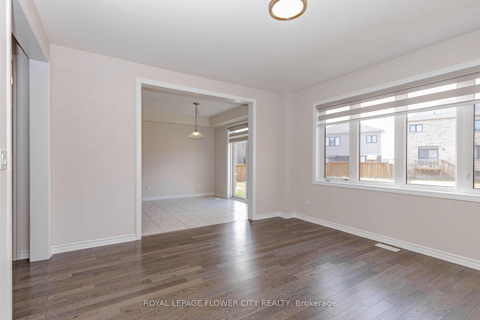 Photo 12 of 18 Santo Court, Woolwich, Breslau — HOMEH