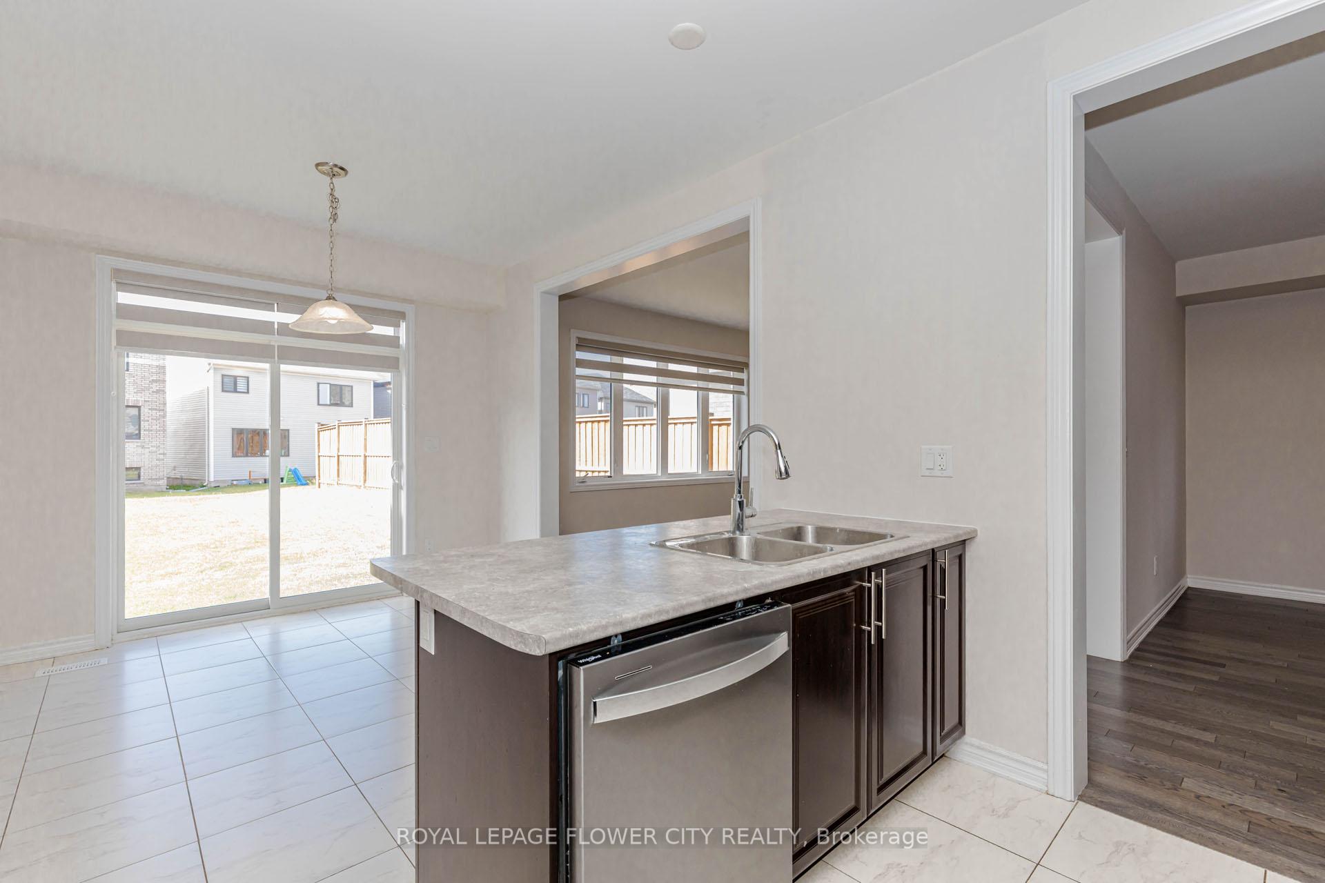 Photo 17 of 18 Santo Court, Woolwich, Breslau — HOMEH