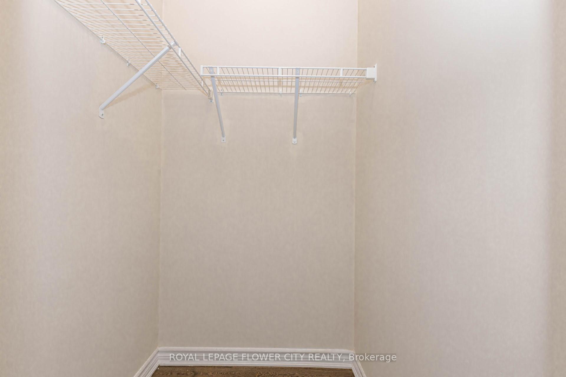 Photo 19 of 18 Santo Court, Woolwich, Breslau — HOMEH