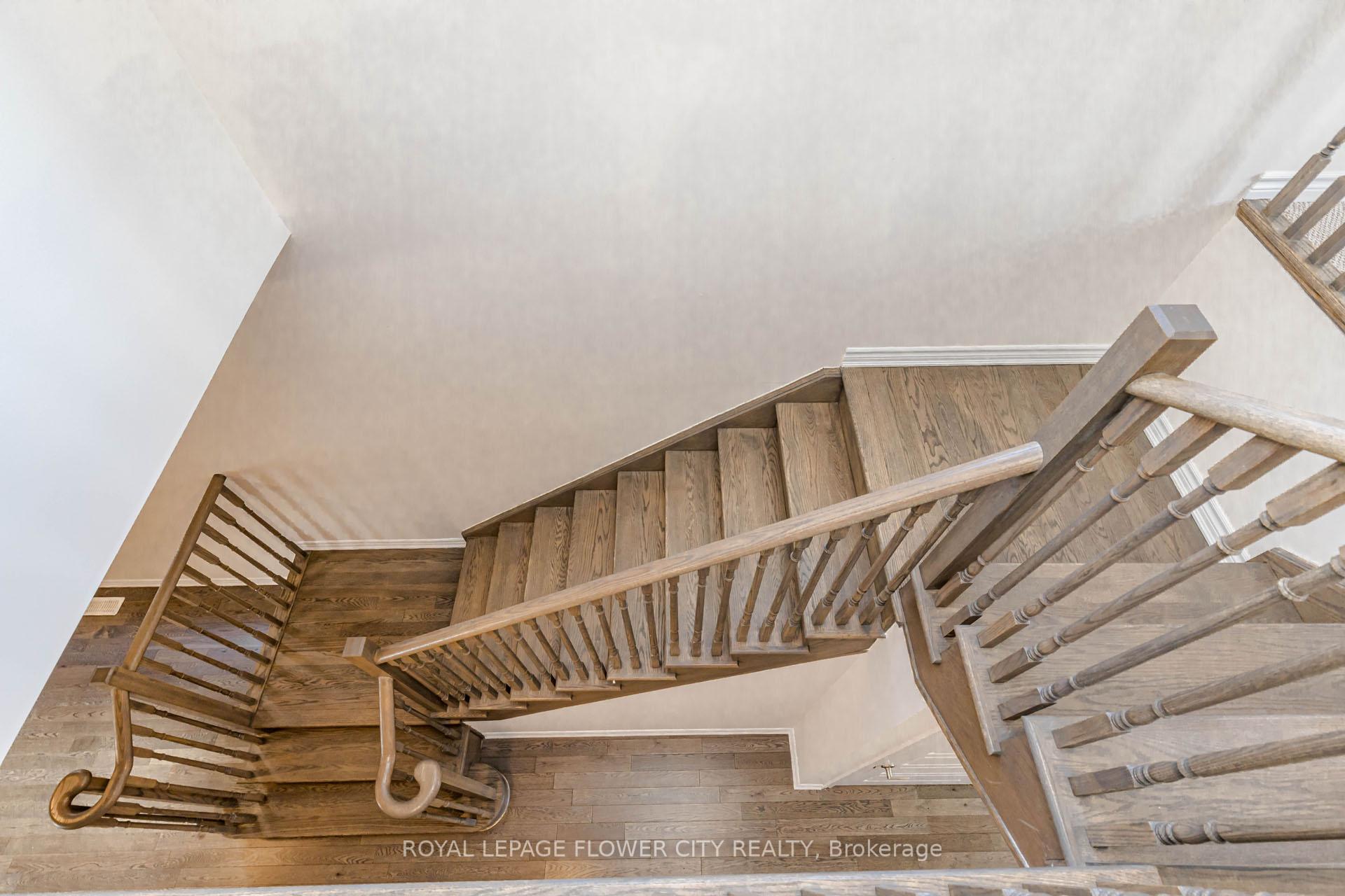 Photo 22 of 18 Santo Court, Woolwich, Breslau — HOMEH