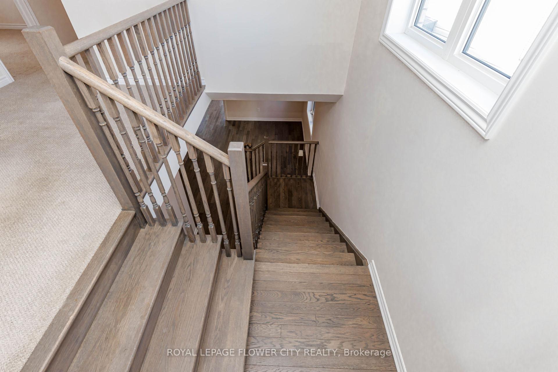 Photo 23 of 18 Santo Court, Woolwich, Breslau — HOMEH