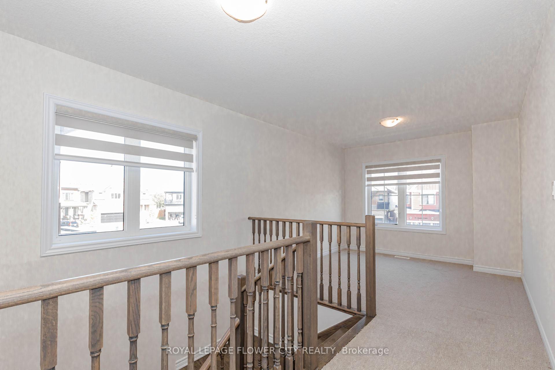 Photo 24 of 18 Santo Court, Woolwich, Breslau — HOMEH