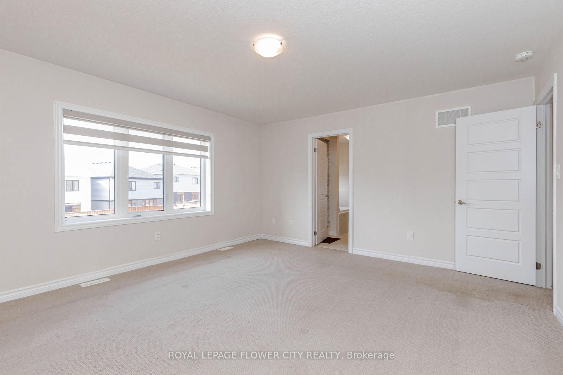Photo 29 of 18 Santo Court, Woolwich, Breslau — HOMEH