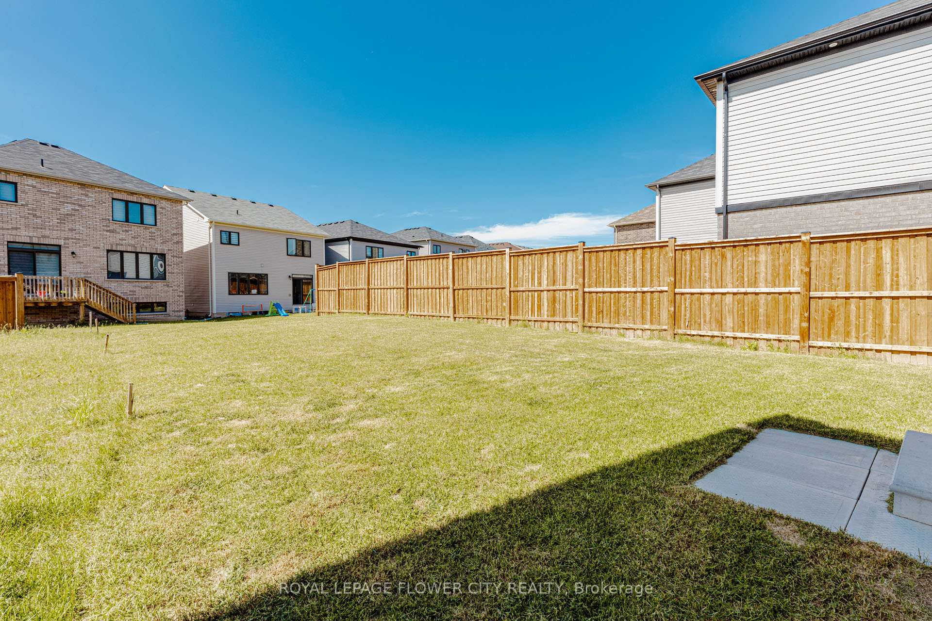 Photo 48 of 18 Santo Court, Woolwich, Breslau — HOMEH