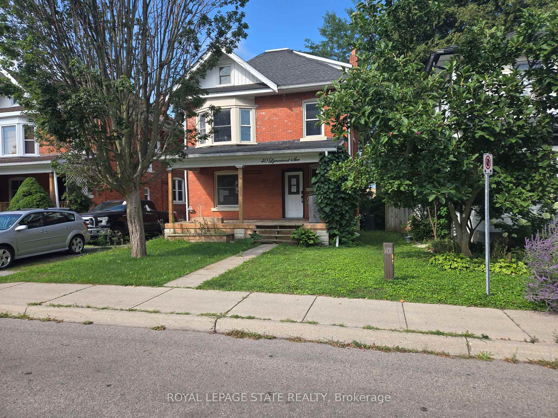 Front of 40 Lynnwood Avenue