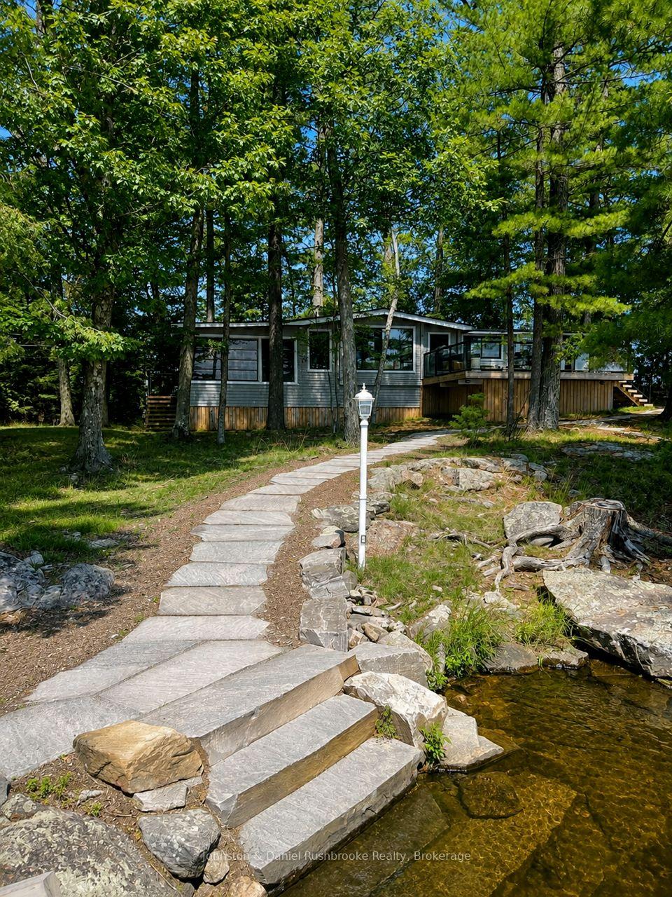 Photo 2 of 456 Eilean Gowan Island, Bracebridge, Monck (Bracebridge) — HOMEH