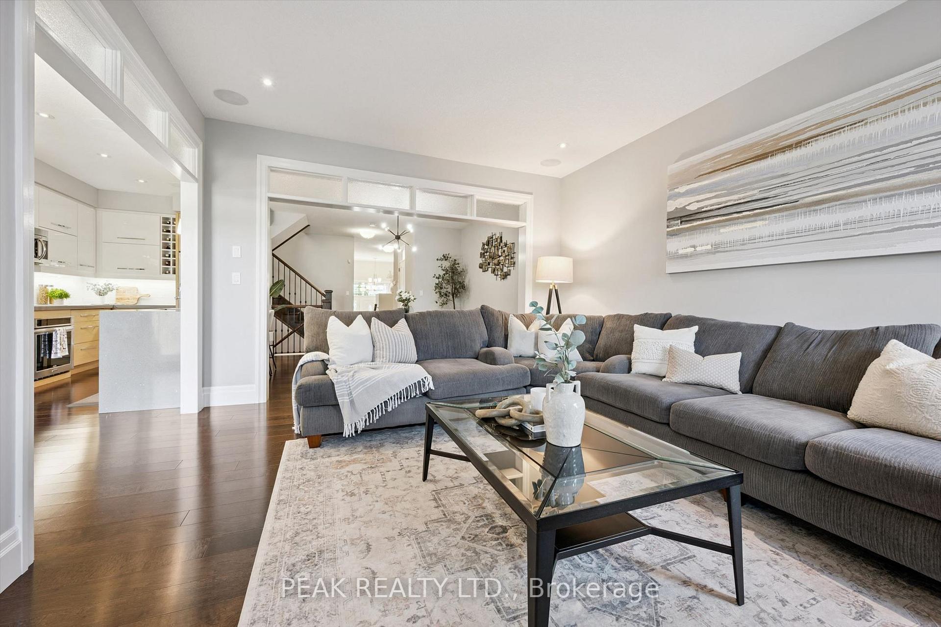 Photo 6 of 111 Oak Park Drive, Waterloo, Eastbridge — HOMEH