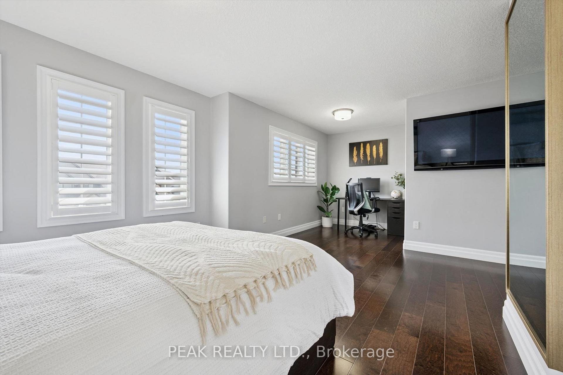Photo 15 of 111 Oak Park Drive, Waterloo, Eastbridge — HOMEH