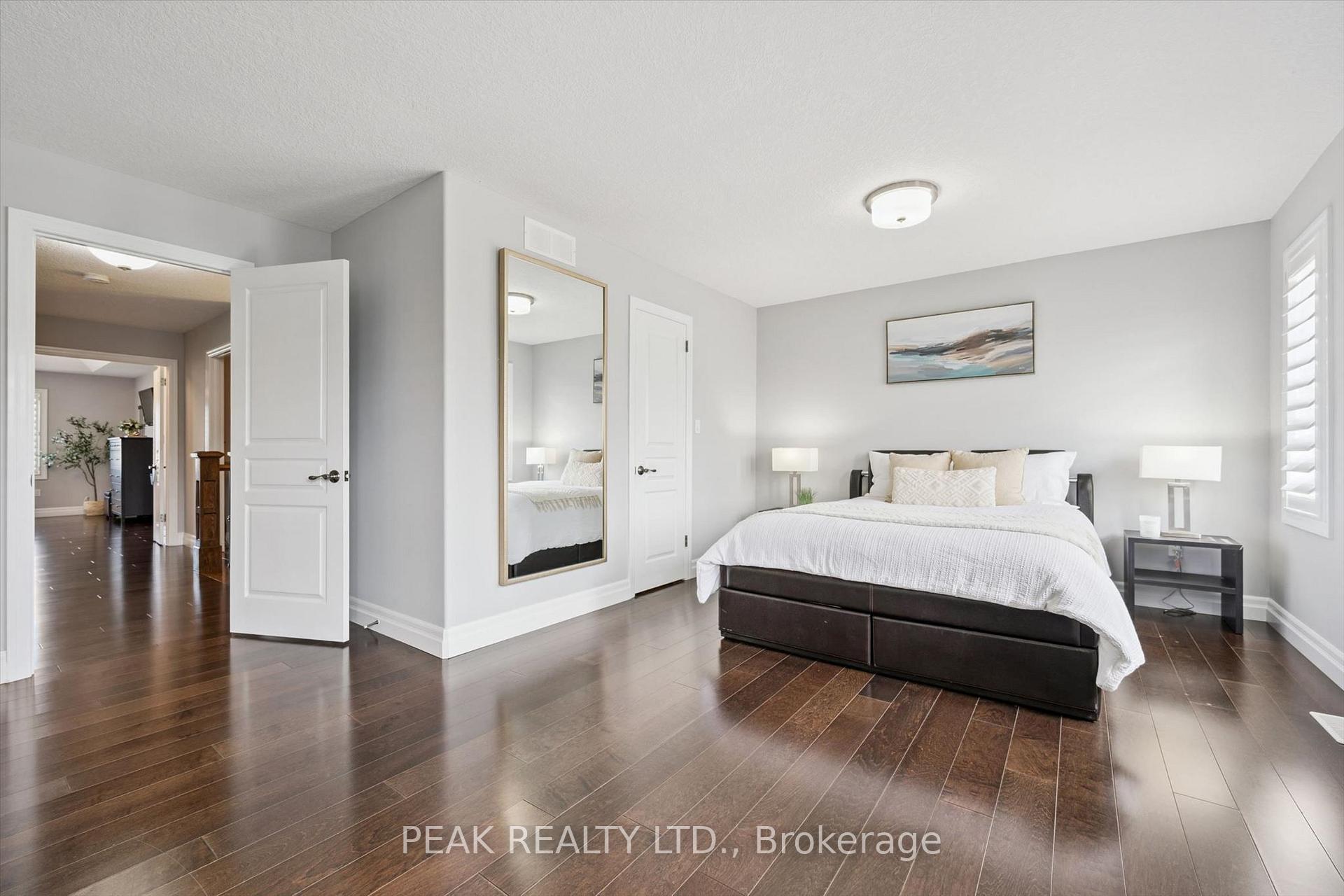 Photo 16 of 111 Oak Park Drive, Waterloo, Eastbridge — HOMEH