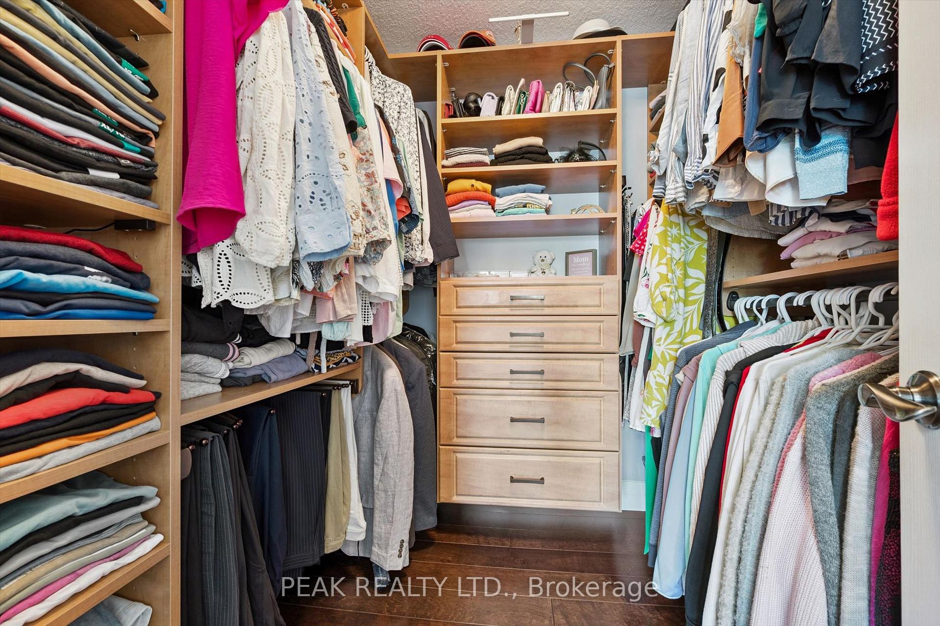 Photo 24 of 111 Oak Park Drive, Waterloo, Eastbridge — HOMEH