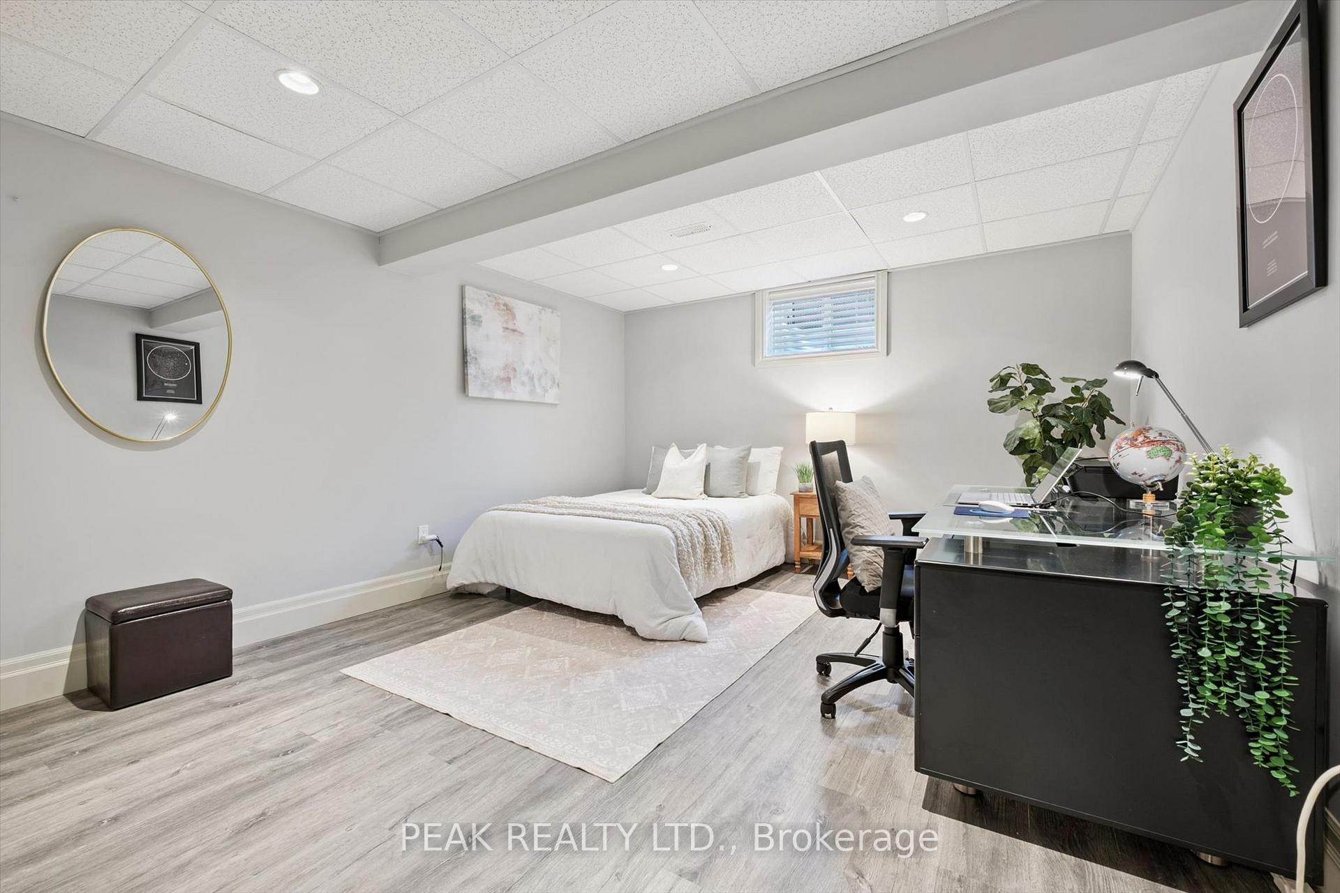 Photo 29 of 111 Oak Park Drive, Waterloo, Eastbridge — HOMEH