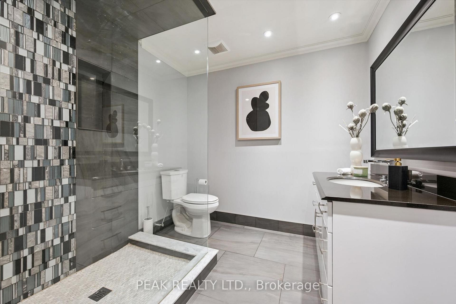 Photo 31 of 111 Oak Park Drive, Waterloo, Eastbridge — HOMEH