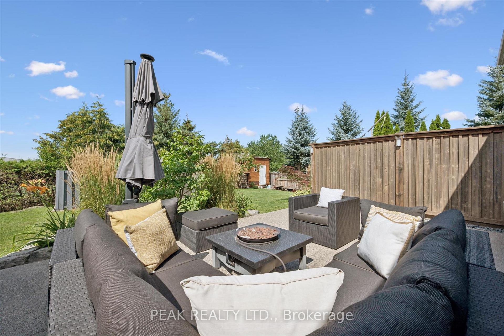 Photo 33 of 111 Oak Park Drive, Waterloo, Eastbridge — HOMEH