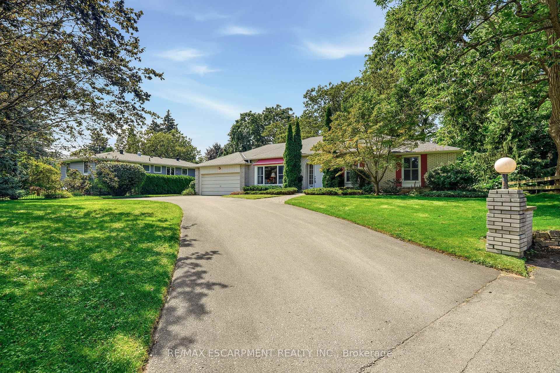 Photo 2 of 359 Lark Avenue, Burlington, LaSalle — HOMEH