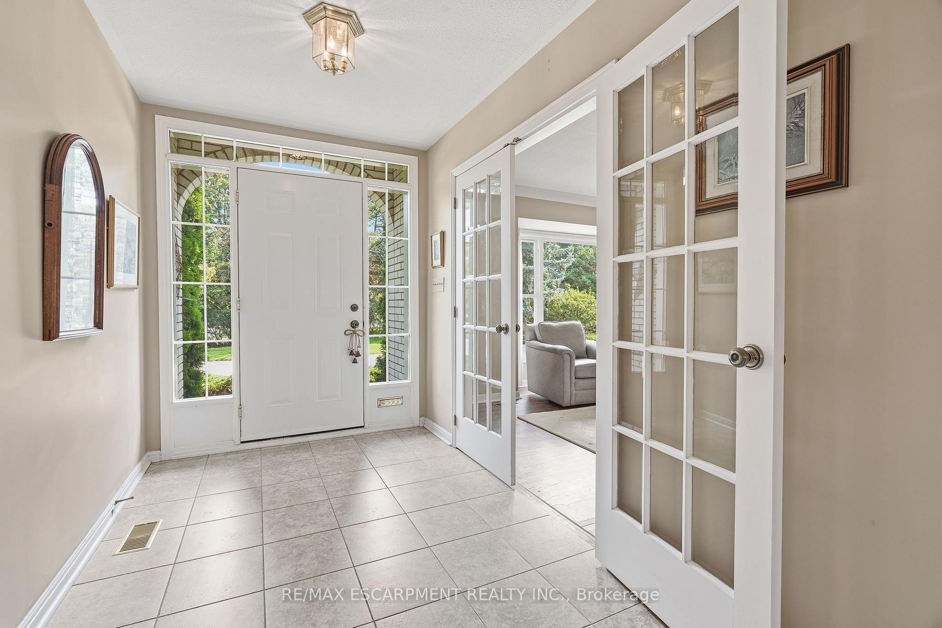 Photo 7 of 359 Lark Avenue, Burlington, LaSalle — HOMEH